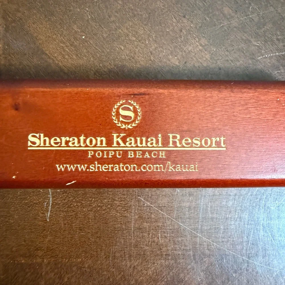 Sheraton Kauai Resort Poipu Beach Wooden Pen Case‎ Gift Souvenir
